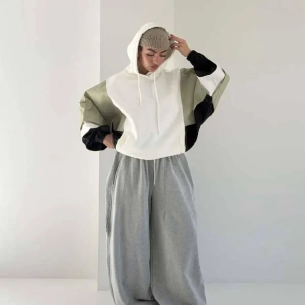 Combination hoodie for women, free size 38-44, 63 cm length, available in three colors