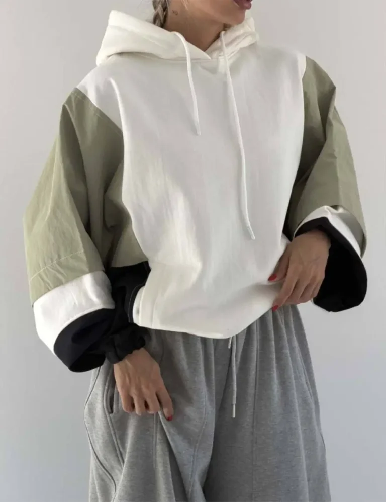 Combination hoodie for women, free size 38-44, 63 cm length, available in three colors