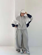 Combination hoodie for women, free size 38-44, 63 cm length, available in three colors