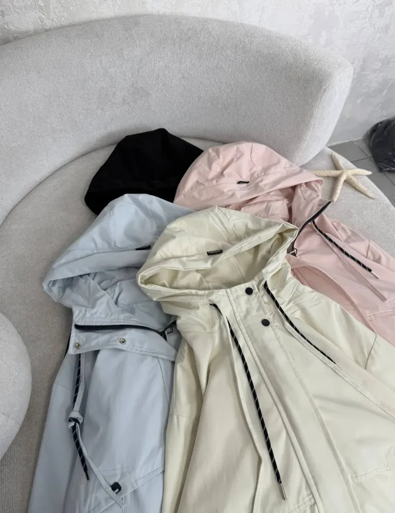 Women's bomber raincoat, free size 38-44, 60 cm length, available in black and cream